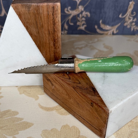 Vintage A&J Apple Corer, Potato Peeler, Green Wood Handle Primitive - Picture 3 of 6